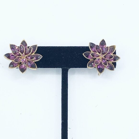 Vintage Purple Floral Screw Back Earrings + Bonus Brooch (Needs Repair) - Picture 9 of 14